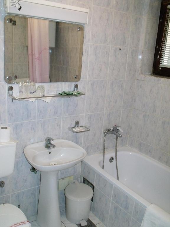 Garni Hotel Pbg سوبوتيتْسا الغرفة الصورة