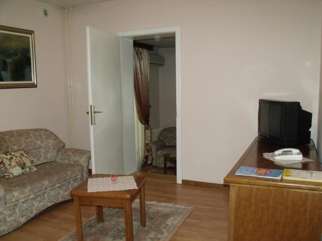 Garni Hotel Pbg سوبوتيتْسا الغرفة الصورة